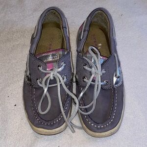Sperry Kids Moccasins in Gray and Silver